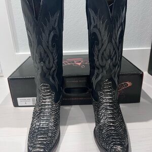 Freebird woodland Python